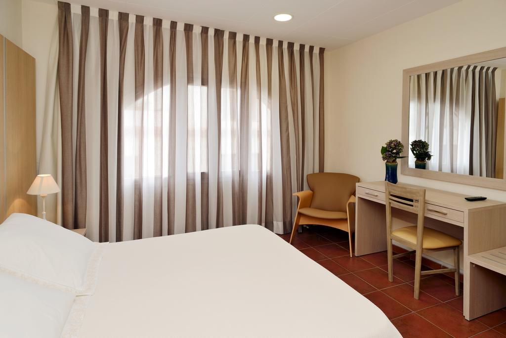 Hotel Capri Tossa de Mar Phòng bức ảnh